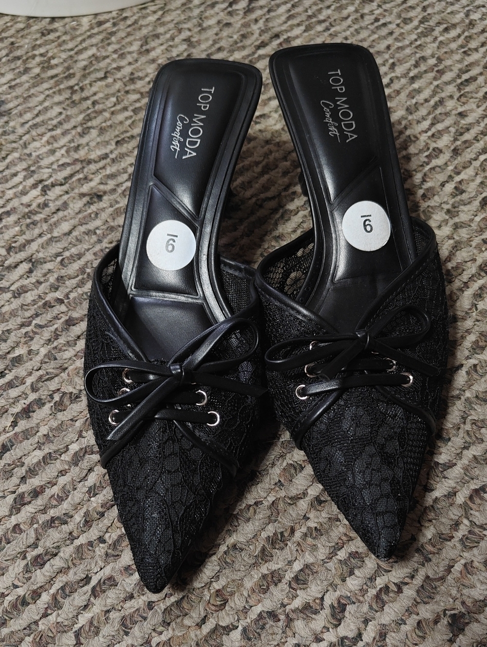 TOP Moda Black Lace Pointed-Toe Bow Mules